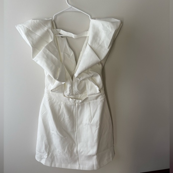 NWT Selfie Leslie Liardon Bubble Sleeve V-Neck Mini Dress - Picture 7 of 10